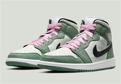 groene nike jordans|jordan mid holland green.